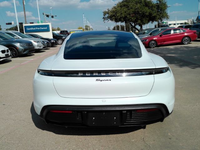 Used 2022 Porsche Taycan RWD image 7