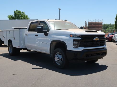 New 2026 Chevrolet Silverado 3500 W/T w/ WT Convenience Package AWD/4WD image 2