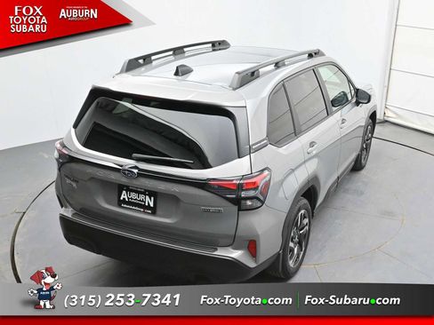 Used 2025 Subaru Forester Premium image 24