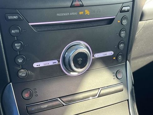 Used 2019 Ford Edge Titanium w/ Cold Weather Package image 33