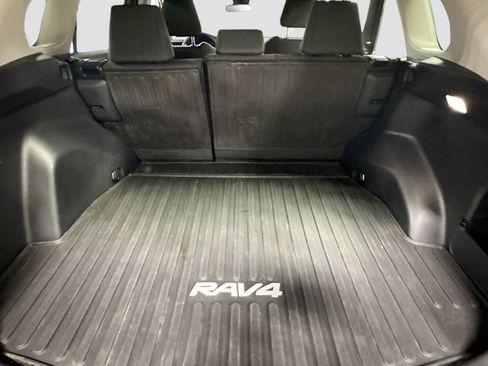 Used 2023 Toyota RAV4 LE AWD/4WD image 25