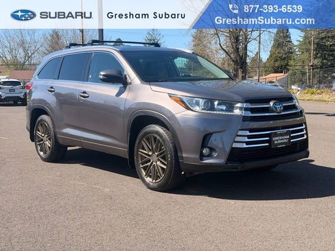 Used 2018 Toyota Highlander Limited image 1