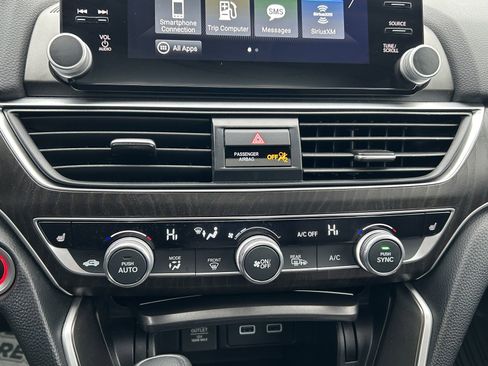 Used 2022 Honda Accord EX-L image 29