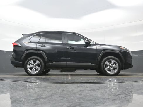 Used 2025 Toyota RAV4 XLE w/ Convenience Package image 34