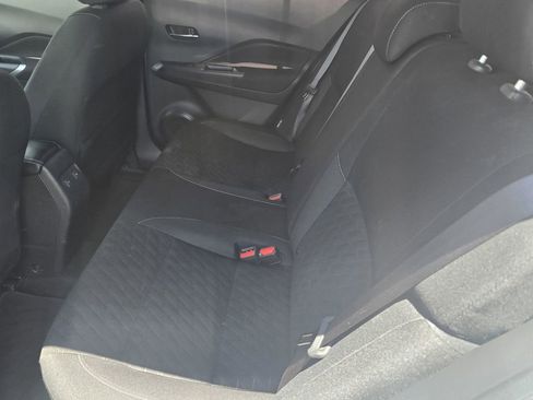 Used 2024 Nissan Kicks SV FWD image 11