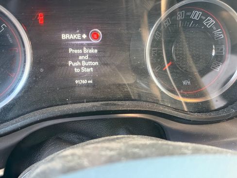 Used 2021 Dodge Challenger R/T Scat Pack RWD image 8