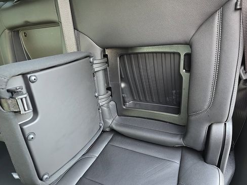 Used 2024 GMC Sierra 1500 SLT w/ SLT Premium Package image 29