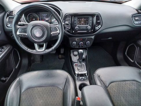 Used 2018 Jeep Compass Latitude AWD/4WD image 24