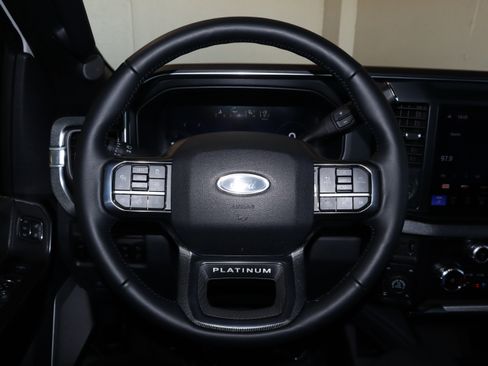 Used 2025 Ford F250 Platinum w/ Tremor Off-Road Package image 25