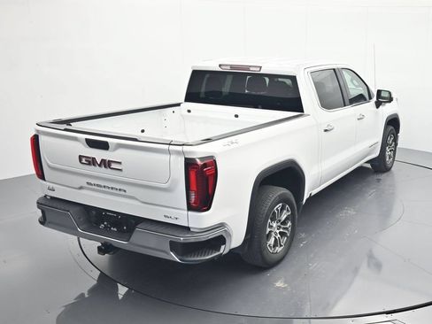 Certified 2024 GMC Sierra 1500 SLT AWD/4WD image 33