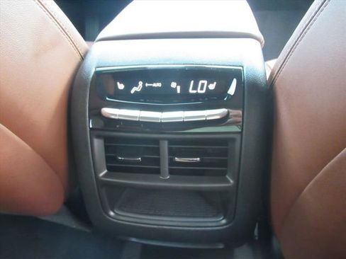 Used 2023 Cadillac XT5 Sportv w/ Technology Package image 15