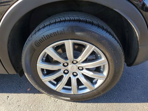 Used 2023 Cadillac XT4 Premium Luxury w/ Cold Weather Package image 33