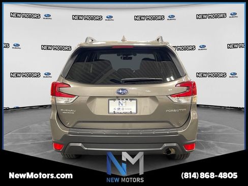 Used 2020 Subaru Forester Premium AWD/4WD image 4