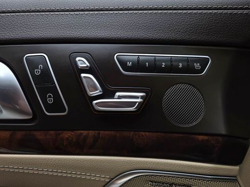 Used 2014 Mercedes-Benz SL 550 image 31