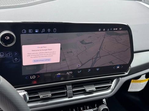 New 2026 Chevrolet Equinox EV LT image 24