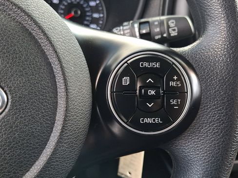 Used 2021 Kia Soul LX FWD image 23