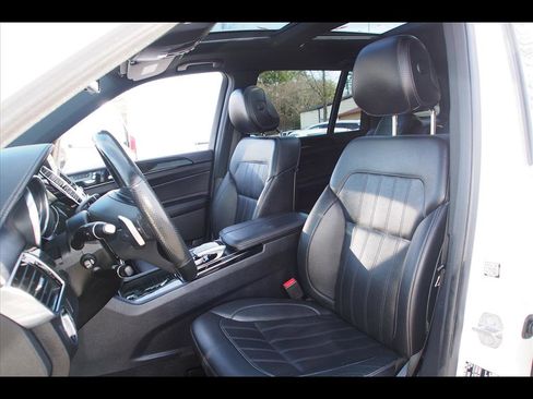 Used 2018 Mercedes-Benz GLS 450 4MATIC image 21