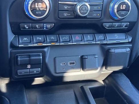 Used 2019 GMC Sierra 1500 AT4 w/ AT4 Premium Package image 26