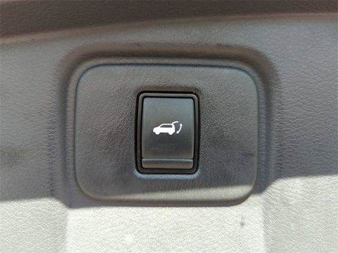 Certified 2020 Nissan Murano SL w/ Moonroof Package image 17