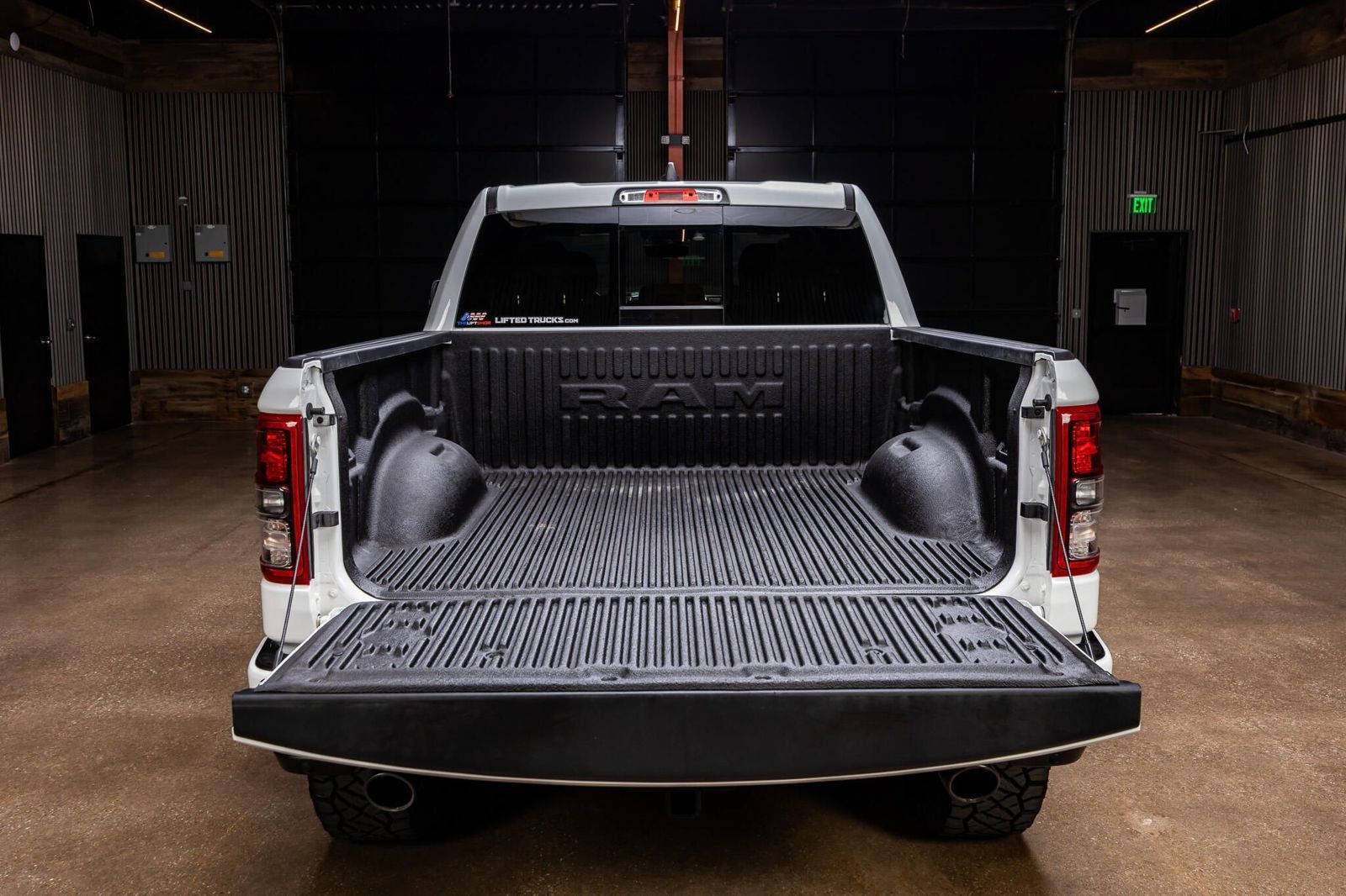 Used 2023 RAM 1500 Big Horn AWD/4WD image 9