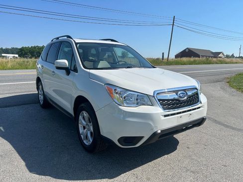 Used 2016 Subaru Forester 2.5i Premium w/ Popular Package #2 AWD/4WD image 3