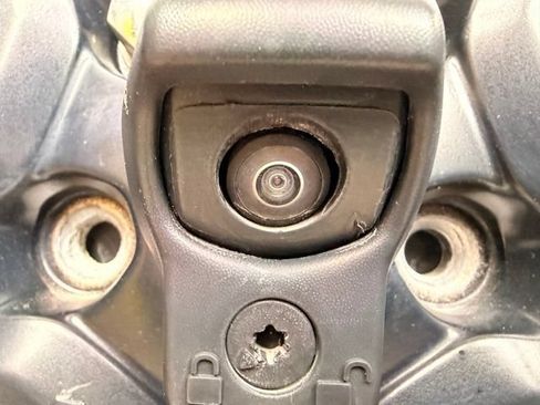 Used 2023 Jeep Wrangler Unlimited Rubicon w/ Cold Weather Group AWD/4WD image 7