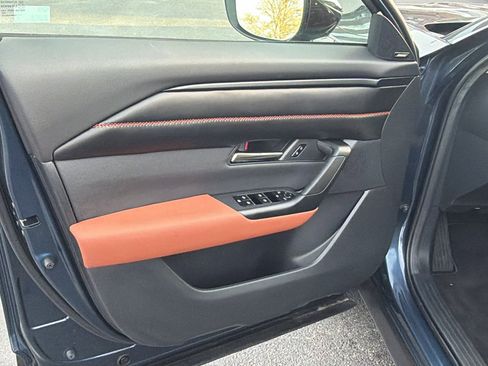 Certified 2025 MAZDA CX-50 2.5 Turbo w/ Premium Plus Pkg image 10