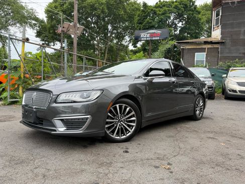 Used 2017 Lincoln MKZ Premiere FWD image 5