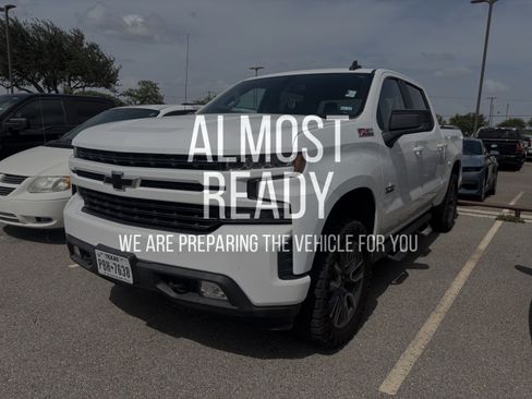 Used 2021 Chevrolet Silverado 1500 RST AWD/4WD image 2