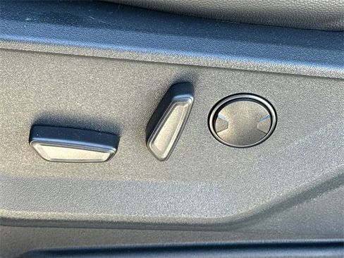 New 2025 Ford F150 Lariat w/ Equipment Group 501A Mid image 22