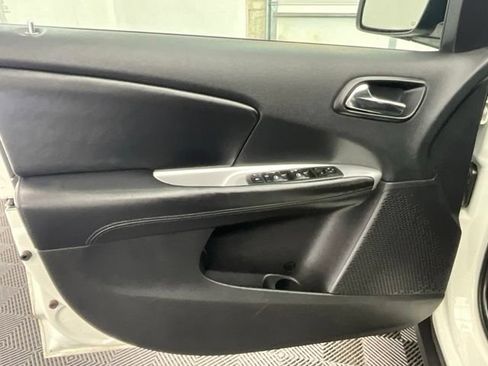 Used 2013 Dodge Journey SE FWD image 12