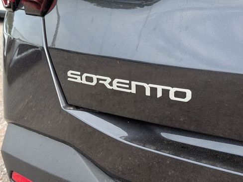New 2026 Kia Sorento LX FWD image 13