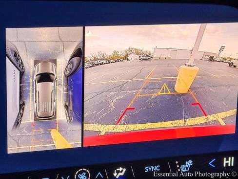 New 2026 Chevrolet Traverse LT w/ Midnight/Sport Edition image 14