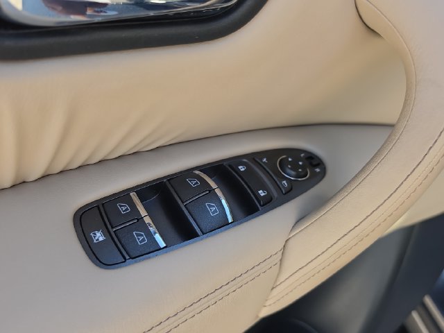 Certified 2023 Nissan Armada SL w/ Cargo Package AWD/4WD image 20