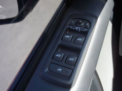 Used 2015 Land Rover LR4 HSE LUX AWD/4WD image 25