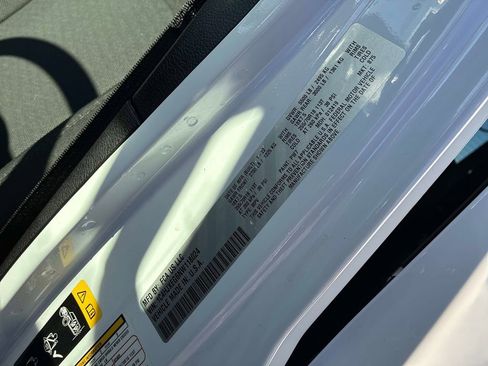 Used 2022 Jeep Wrangler Unlimited Sahara image 22