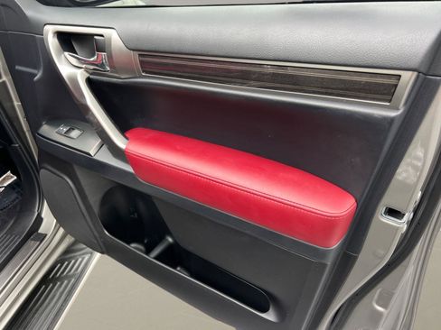 Used 2022 Lexus GX 460 Premium image 15