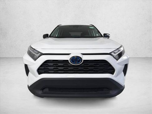 Used 2024 Toyota RAV4 LE AWD/4WD image 8