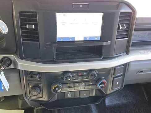Used 2025 Ford F250 XL w/ STX Appearance Package AWD/4WD image 19