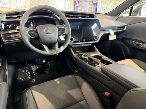 New 2026 Lexus RZ 350e 2WD image 27