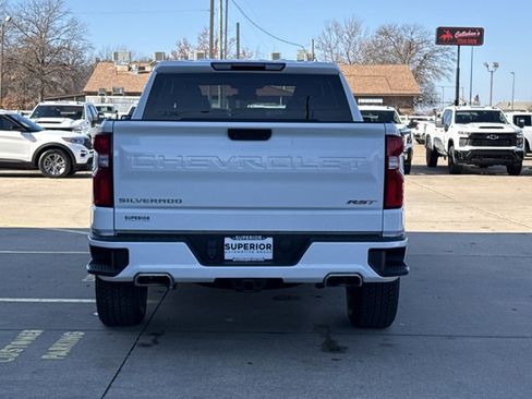 Used 2023 Chevrolet Silverado 1500 RST image 3