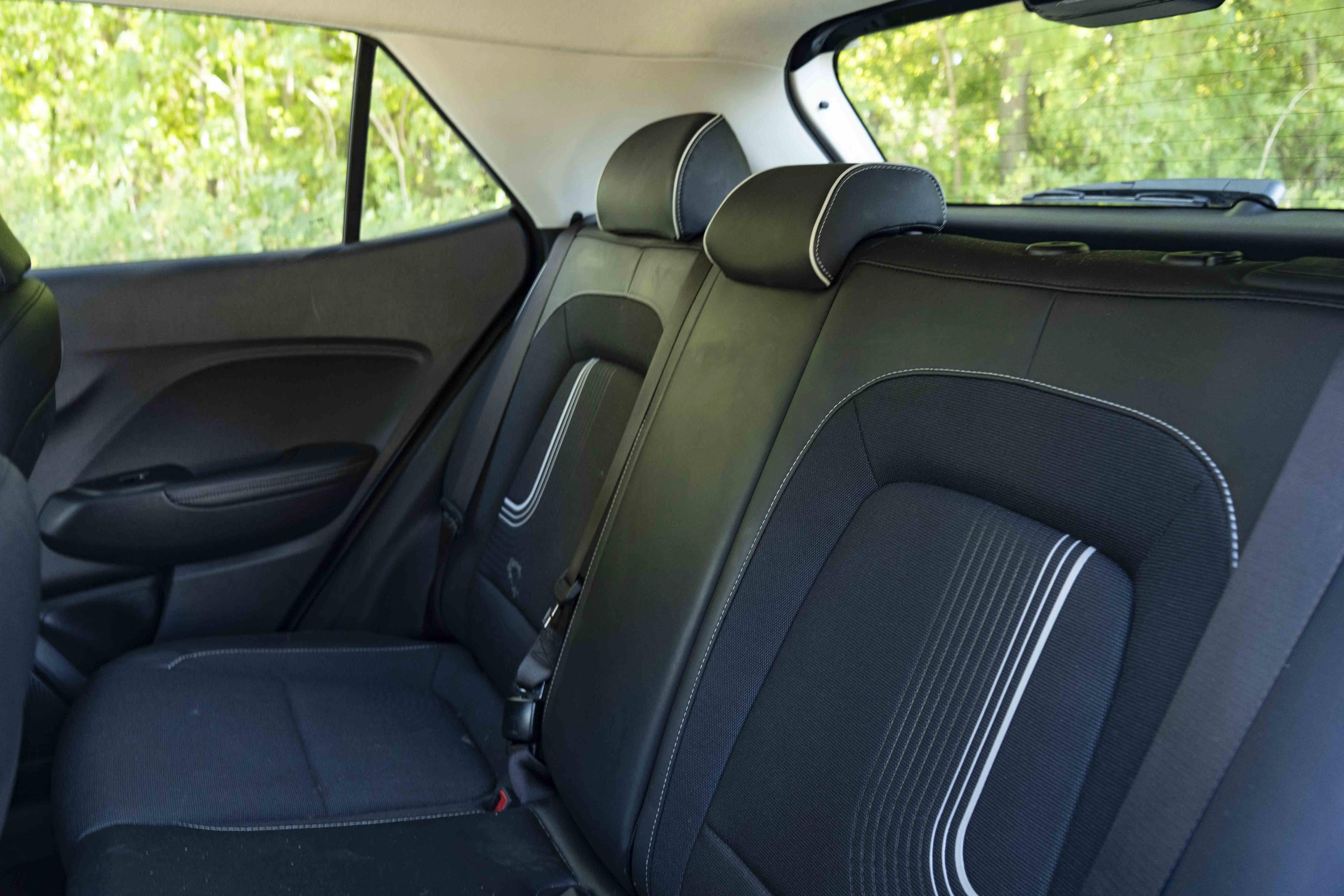 Used 2026 Hyundai Venue SEL FWD image 18