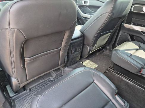 Certified 2023 Ford Explorer XLT w/ Equipment Group 202A AWD/4WD image 21