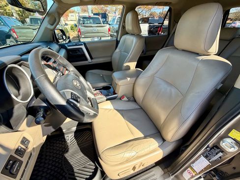 Used 2011 Toyota 4Runner SR5 image 8