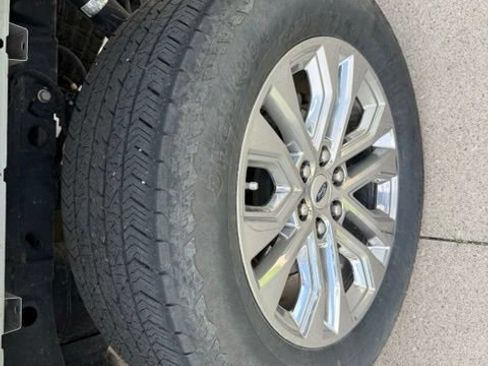 Used 2024 Ford F150 Lariat w/ Equipment Group 502A High AWD/4WD image 11