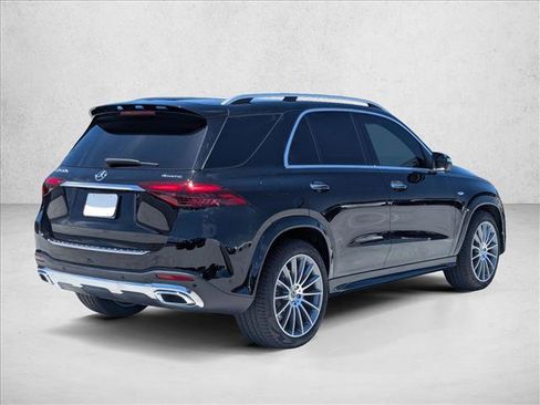 Used 2025 Mercedes-Benz GLE 450e 4MATIC image 5
