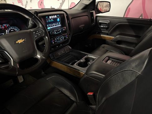Used 2018 Chevrolet Silverado 1500 LTZ w/ Sport Package image 19