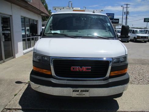 Used 2019 GMC Savana 3500 w/ Power Convenience Package RWD image 2
