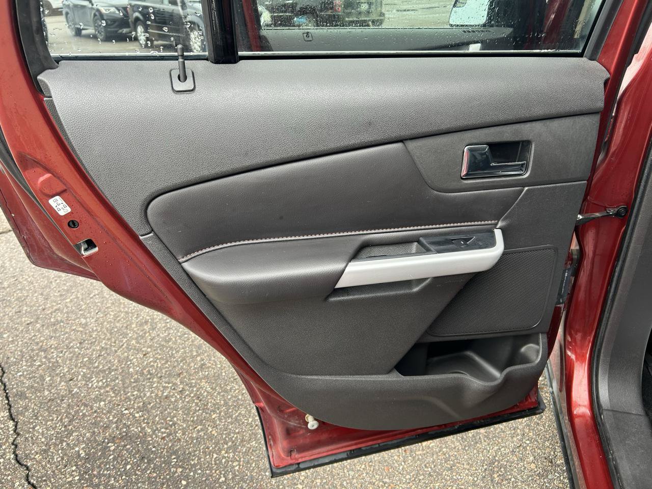Used 2014 Ford Edge Limited FWD image 13