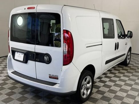 Used 2022 RAM ProMaster City Wagon w/ Lights & Wheels Group FWD image 9